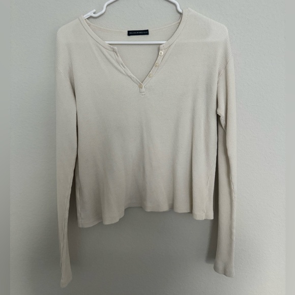 Brandy Melville Tops - Brandy Melville Ribbed Henley Long Sleeve Top